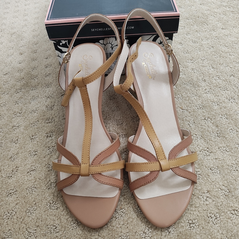Brand New In Box Seychelles Splendid Kitten Heel Sandals